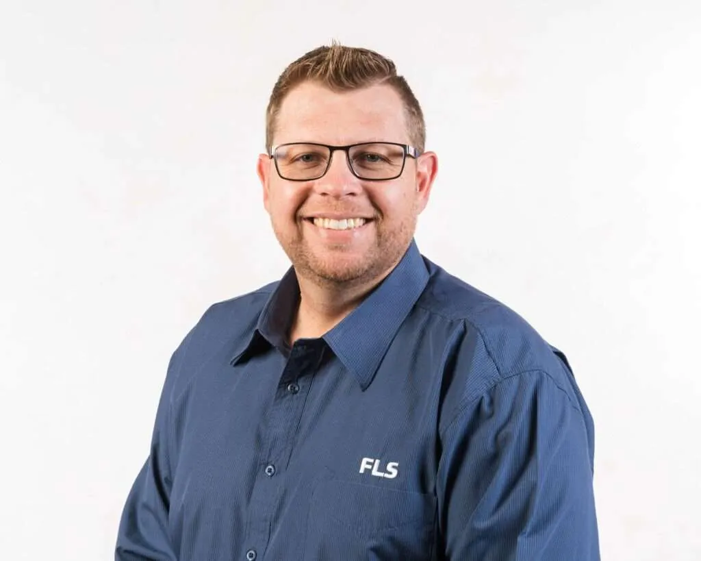 KREBS(R) TECHNEQUIP(R) KNIFE GATE VALVES A CUT ABOVE Coralynne